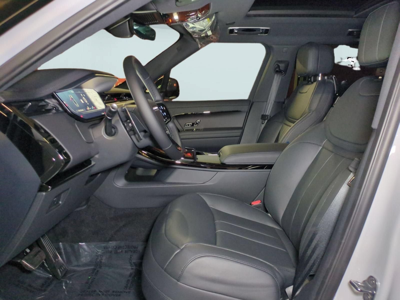 New 2026 Land Rover Range Rover Sport Dynamic SE AWD/4WD image 15