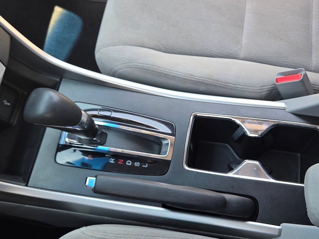 Used 2013 Honda Accord EX image 29