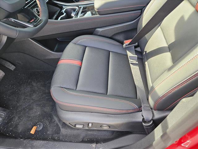 New 2026 Chevrolet Traverse RS image 4