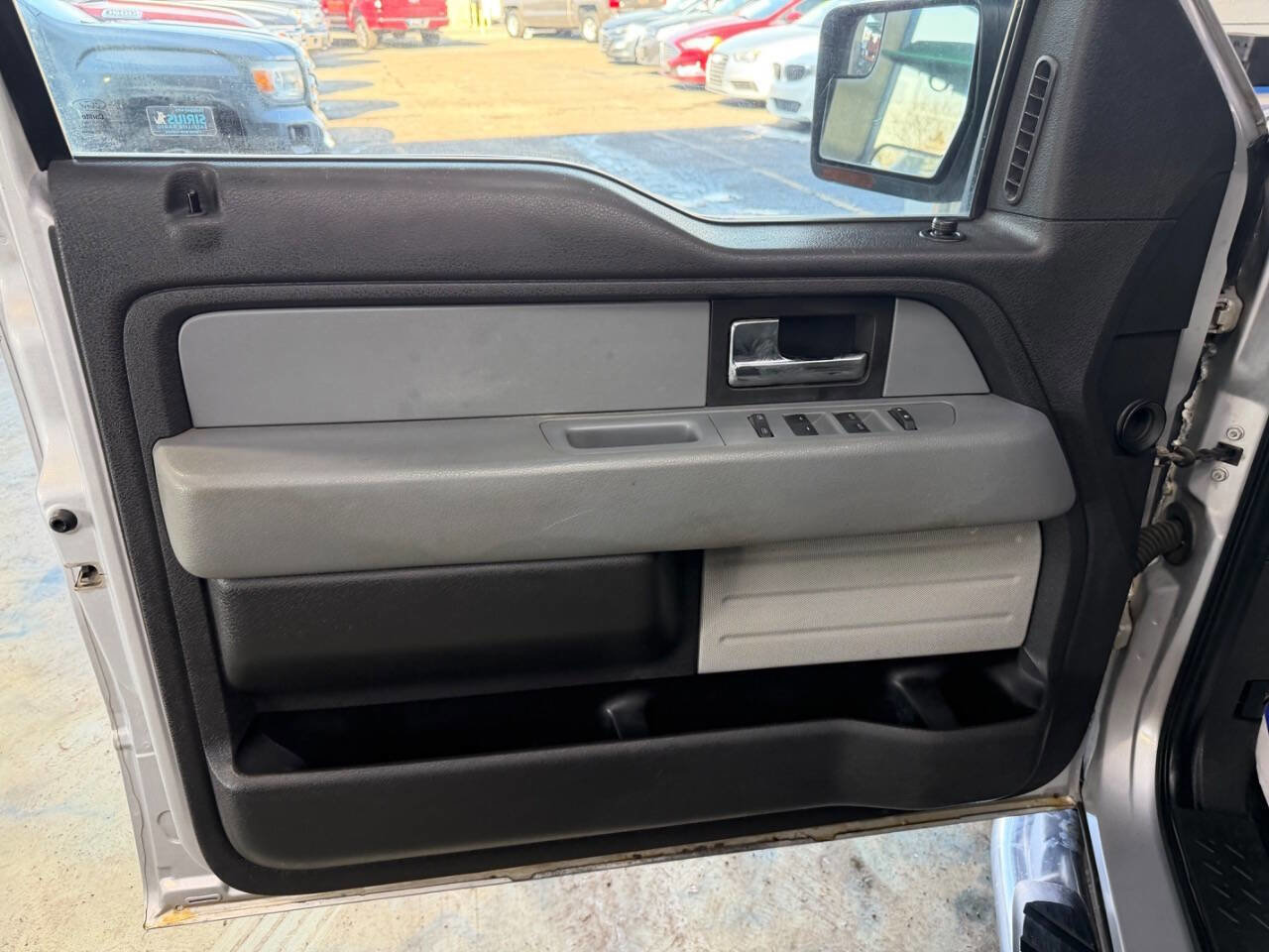 Used 2014 Ford F150 XLT w/ Equipment Group 301A Mid image 16
