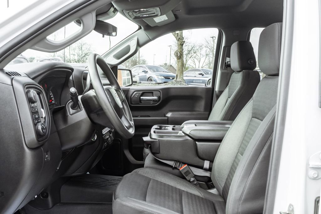Used 2023 Chevrolet Silverado 1500 Custom image 24