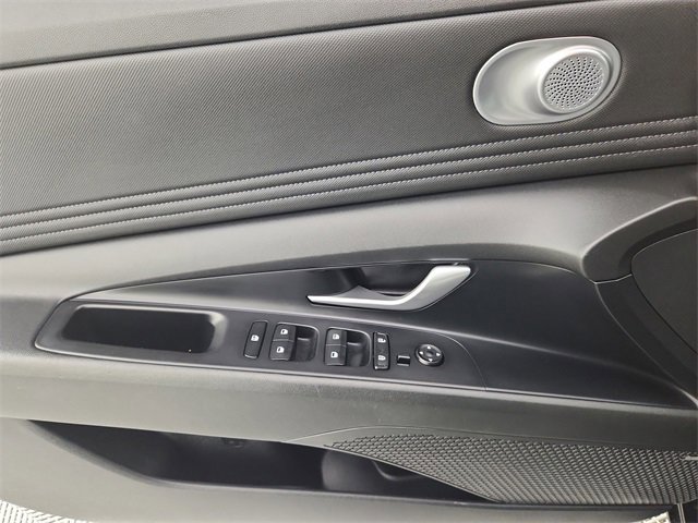 Certified 2023 Hyundai Elantra Limited w/ Cargo Package image 9