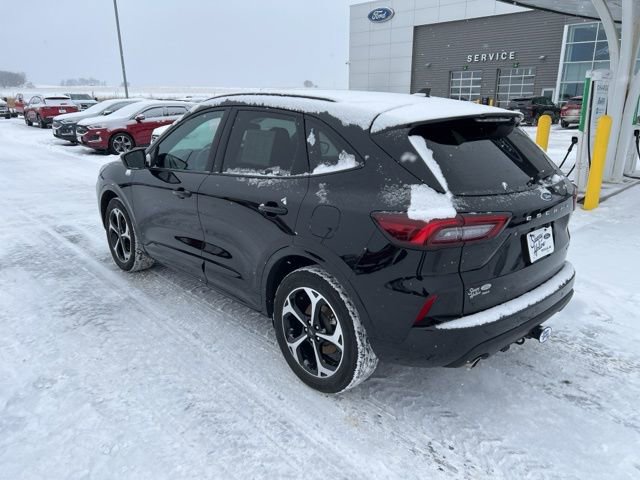Used 2023 Ford Escape ST-Line Select w/ Tech Pack #2 image 7