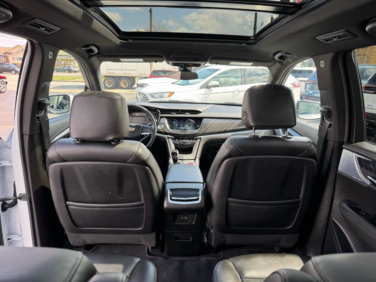 Used 2025 Cadillac XT6 Premium Luxury image 12