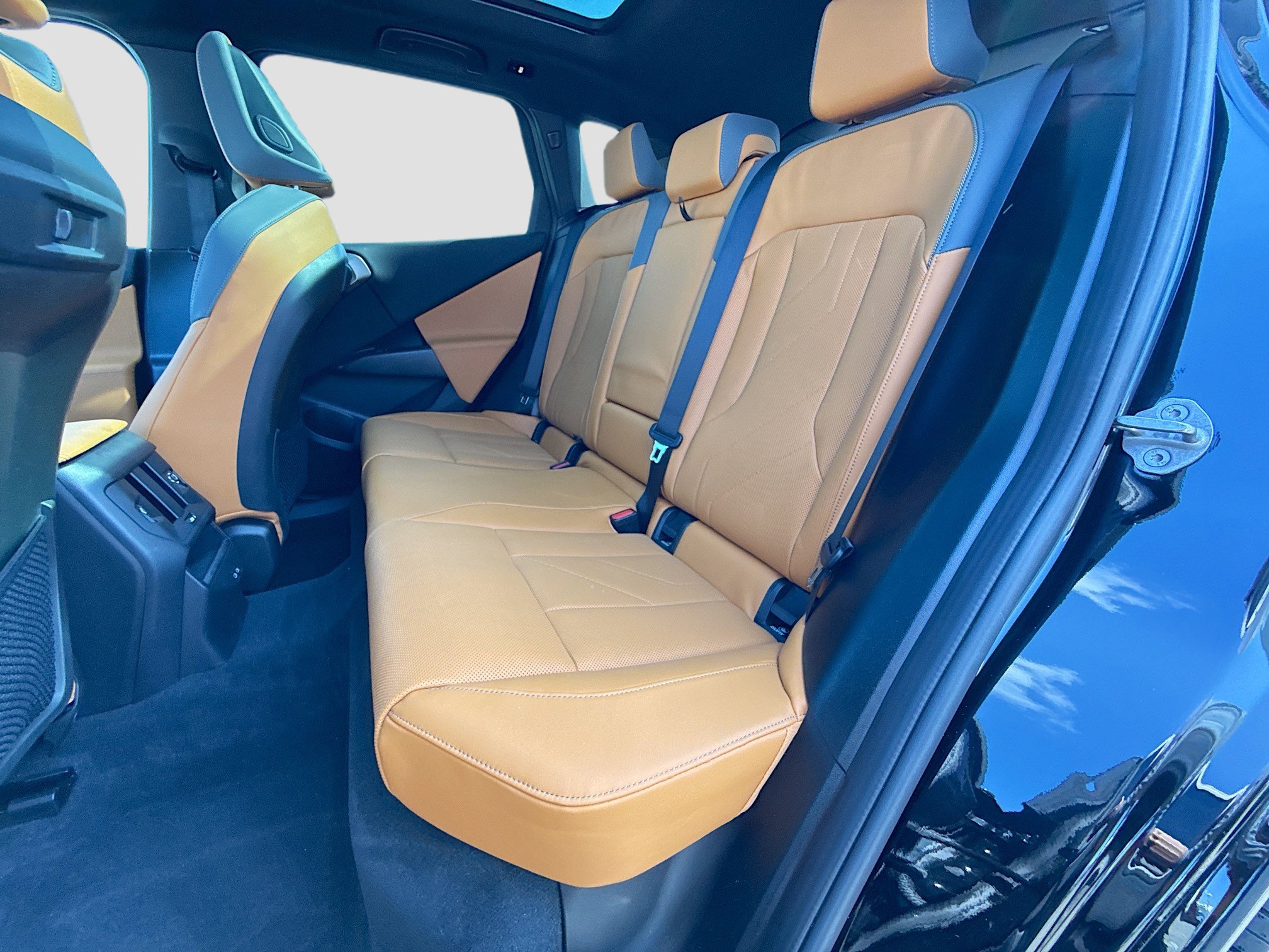 Used 2025 BMW X3 xDrive30i w/ Premium Package image 21