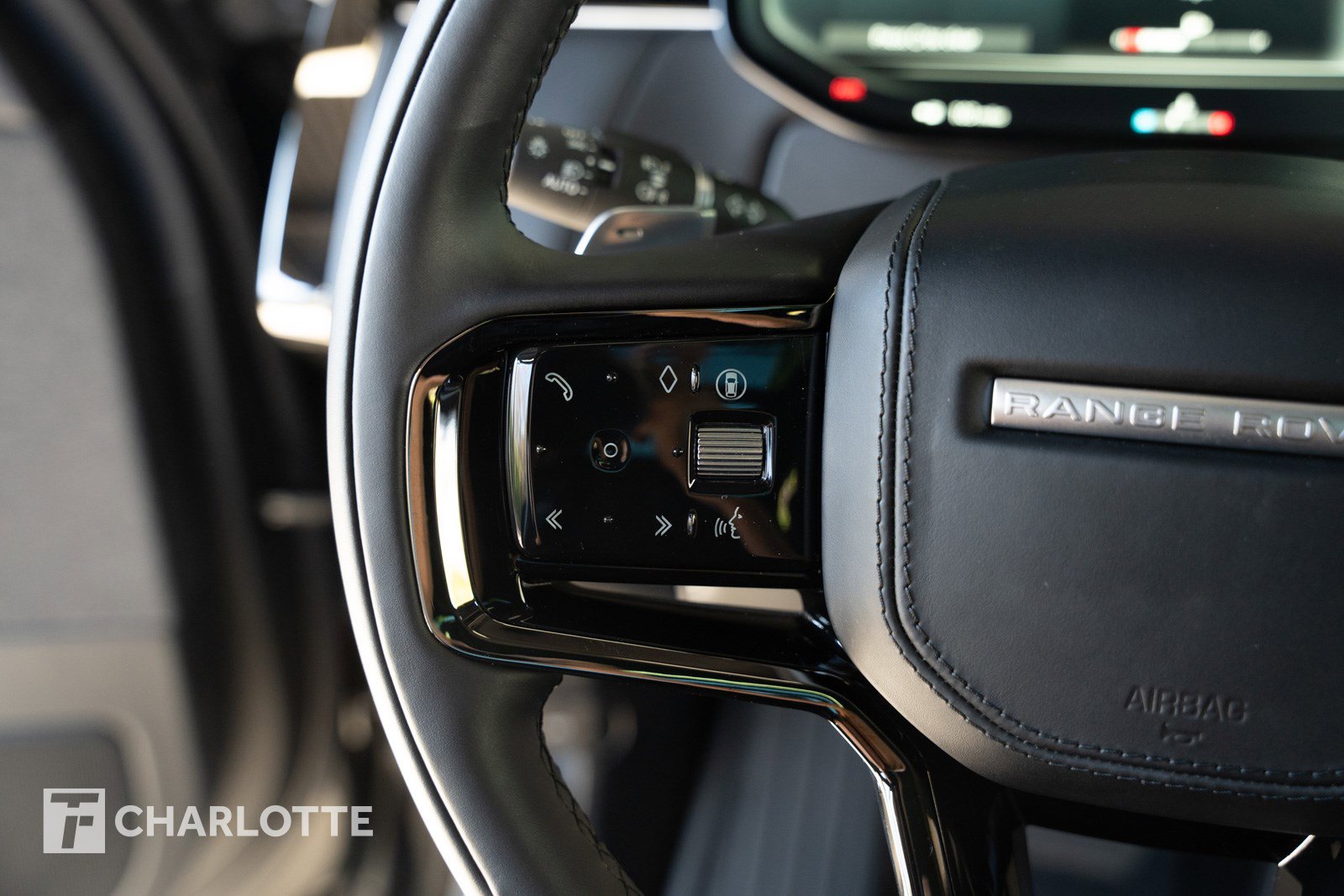 Used 2025 Land Rover Range Rover Sport Dynamic SE image 20