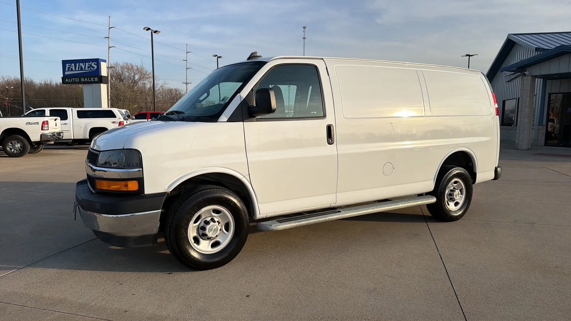 Used 2023 Chevrolet Express 2500 w/ Driver Convenience Package RWD image 6