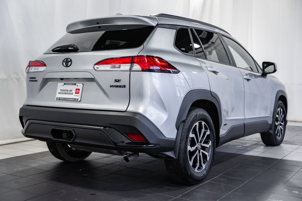 Used 2024 Toyota Corolla Cross SE image 4