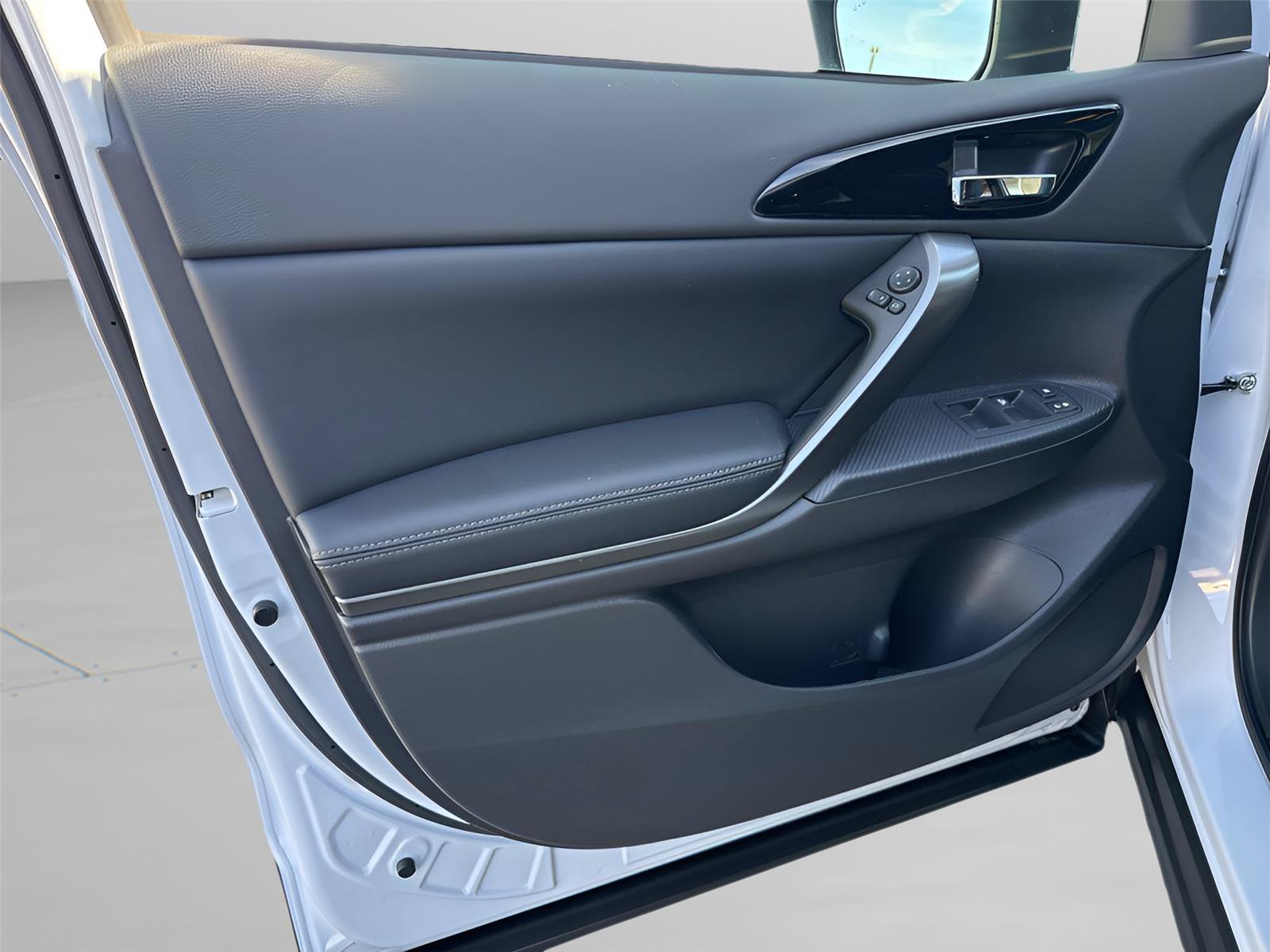 New 2026 Mitsubishi Eclipse Cross AWD image 30