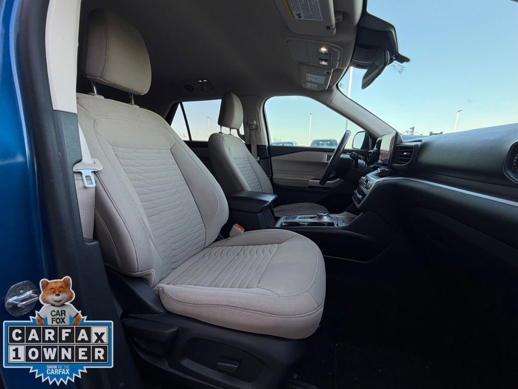 Used 2021 Ford Explorer XLT image 25