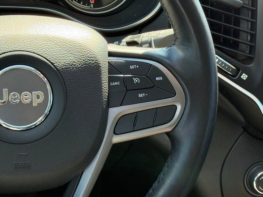 Used 2021 Jeep Cherokee Latitude Lux w/ Sun & Sound Group image 24