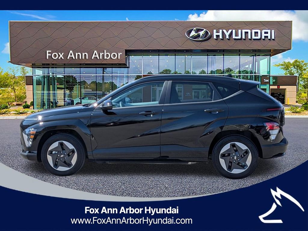 Certified 2024 Hyundai Kona SEL FWD image 2