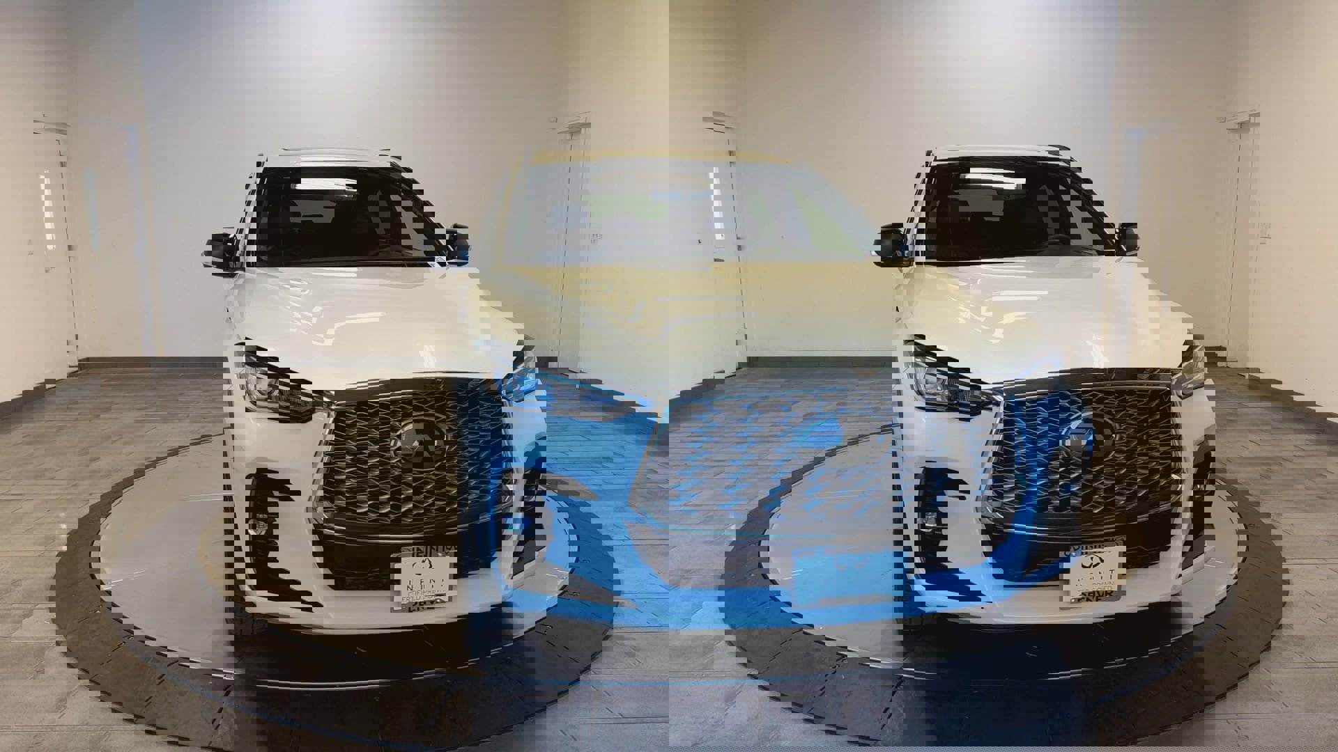 Certified 2023 INFINITI QX55 Luxe w/ Cargo Package image 3