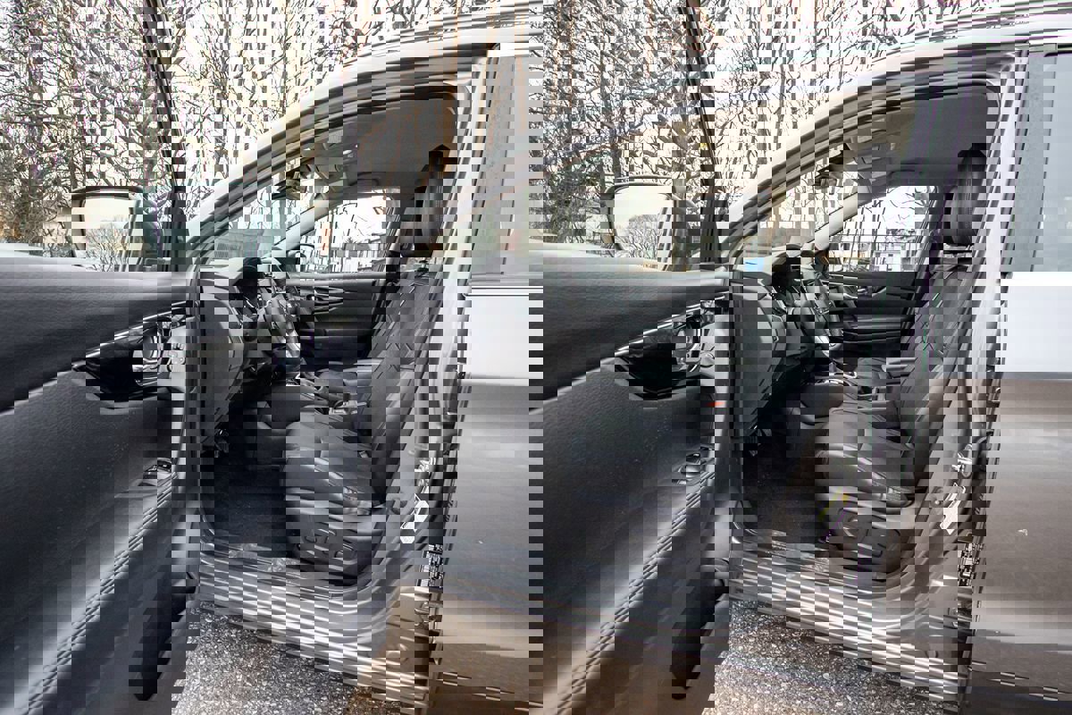 Used 2019 Nissan Rogue Sport SL image 8