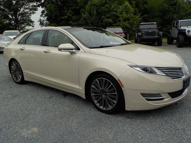 Used 2015 Lincoln MKZ Hybrid w/ Equipment Group 202A Reserve image 7