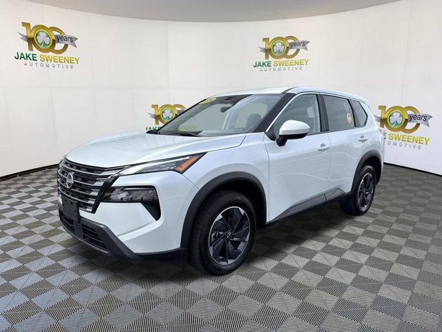 Used 2024 Nissan Rogue SV image 4