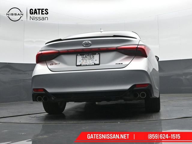 Used 2019 Toyota Avalon XSE FWD image 36