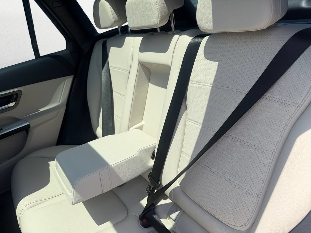 New 2026 Mercedes-Benz GLC 300 image 13