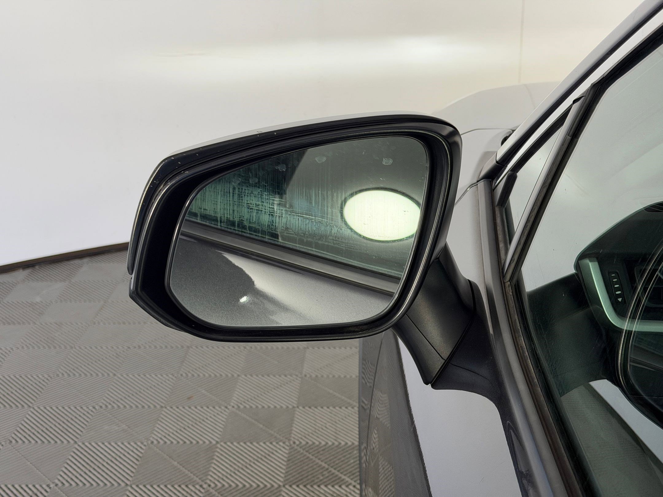 Used 2021 Toyota RAV4 LE FWD image 23