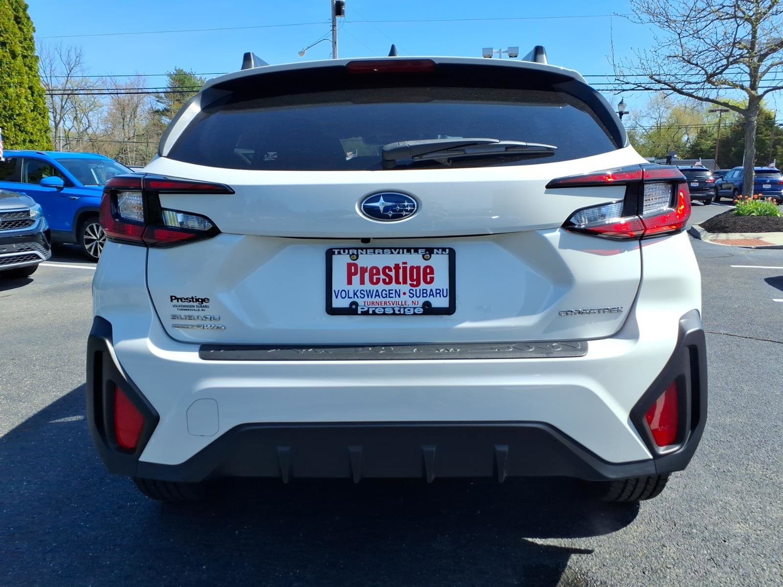 Certified 2024 Subaru Crosstrek 2.0i Premium image 3
