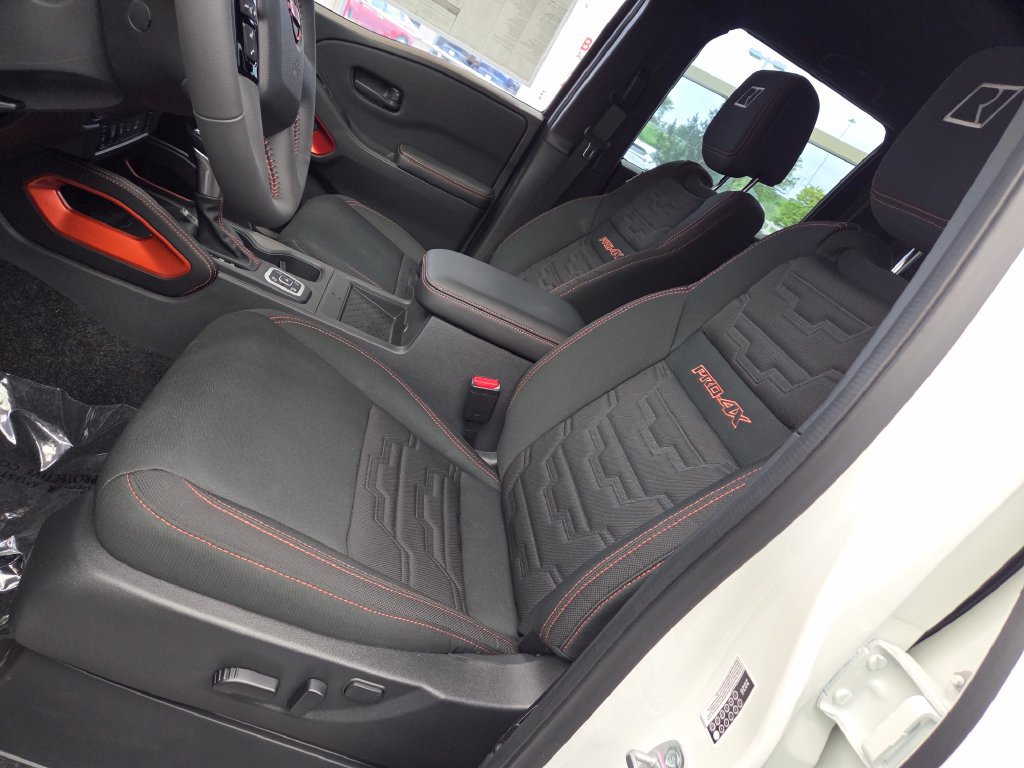 New 2026 Nissan Frontier PRO-4X w/ Pro-4x Convenience Package AWD/4WD image 31