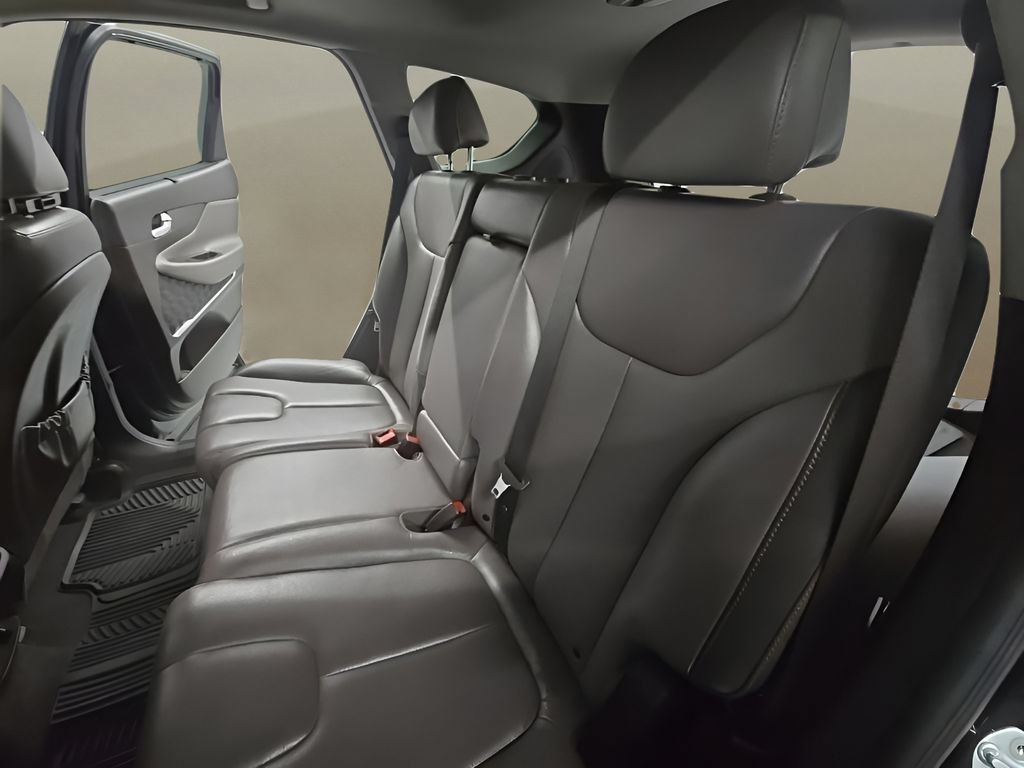 Used 2020 Hyundai Santa Fe SEL w/ Convenience + Premium Package FWD image 17