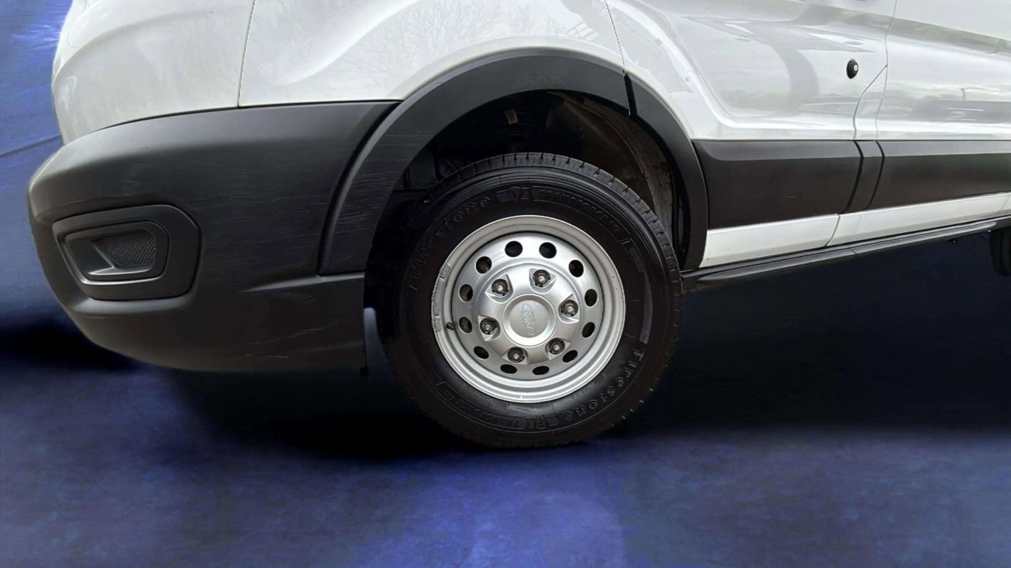 Used 2023 Ford Transit 250 Medium Roof AWD w/ Load Area Protection Package image 22