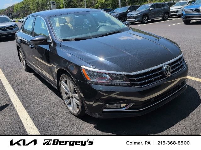 Used 2017 Volkswagen Passat 1.8T SE FWD image 3