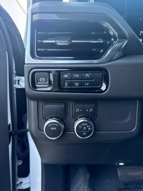 Used 2025 GMC Yukon XL Elevation RWD image 29