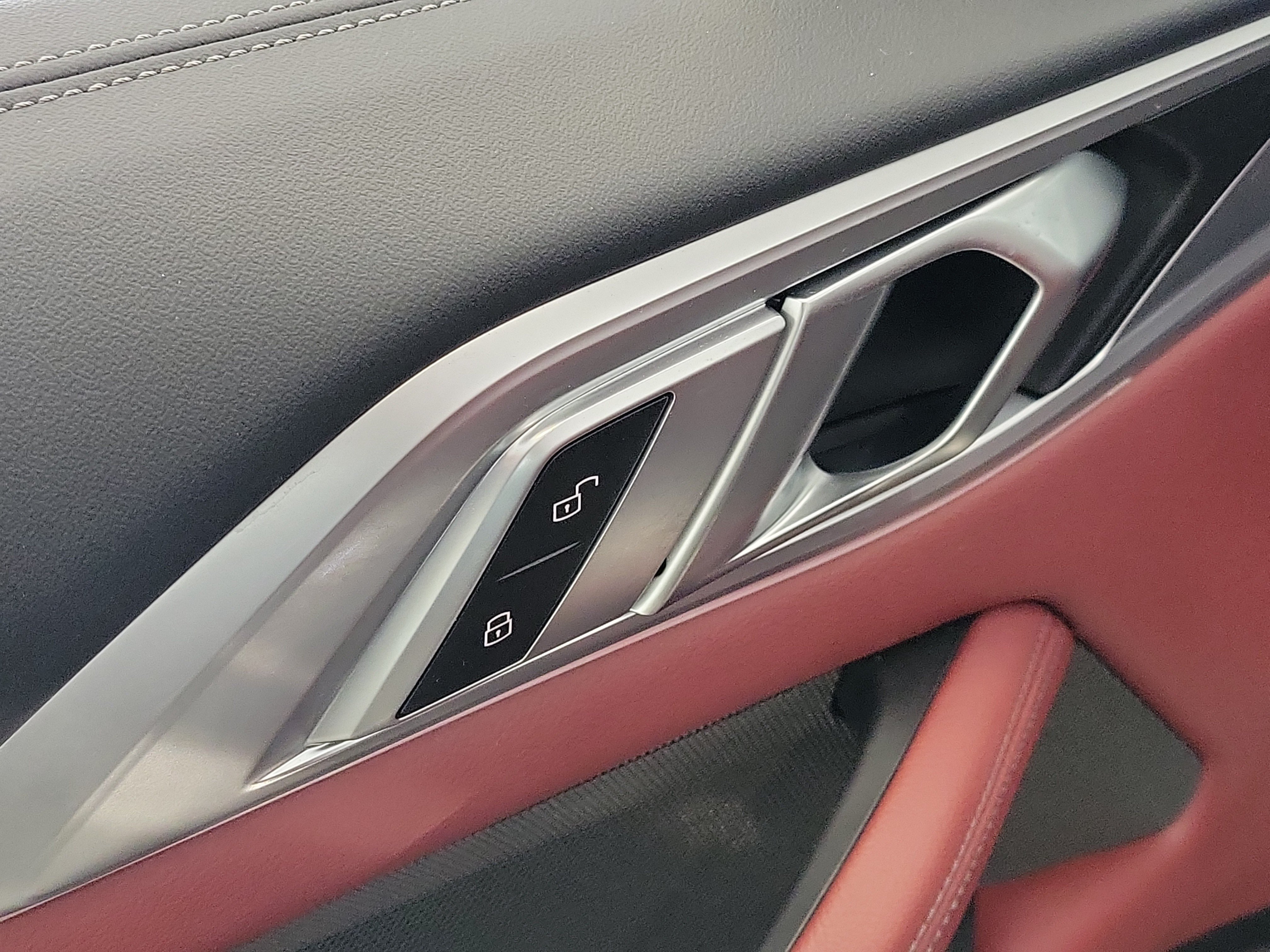 Used 2026 BMW M440i Convertible RWD image 16