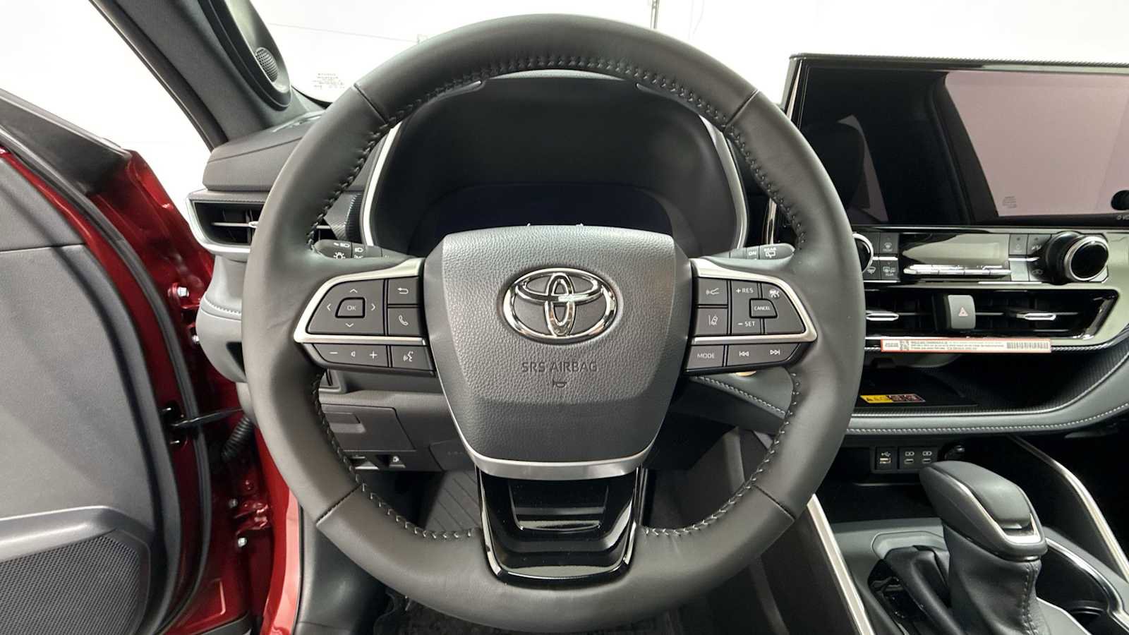 New 2026 Toyota Highlander XSE image 16