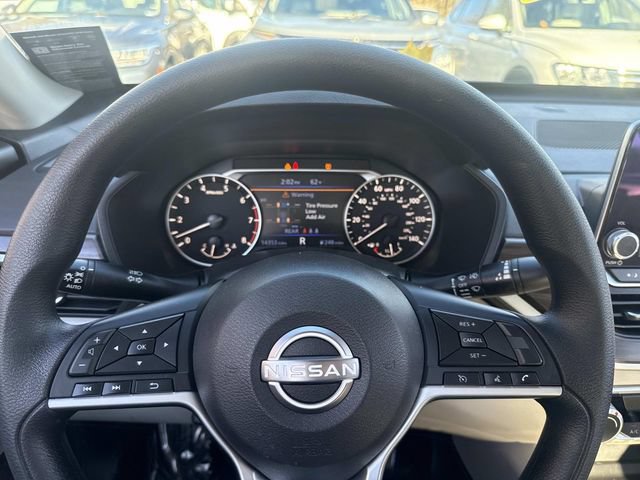 Used 2024 Nissan Altima 2.5 SV AWD/4WD image 31