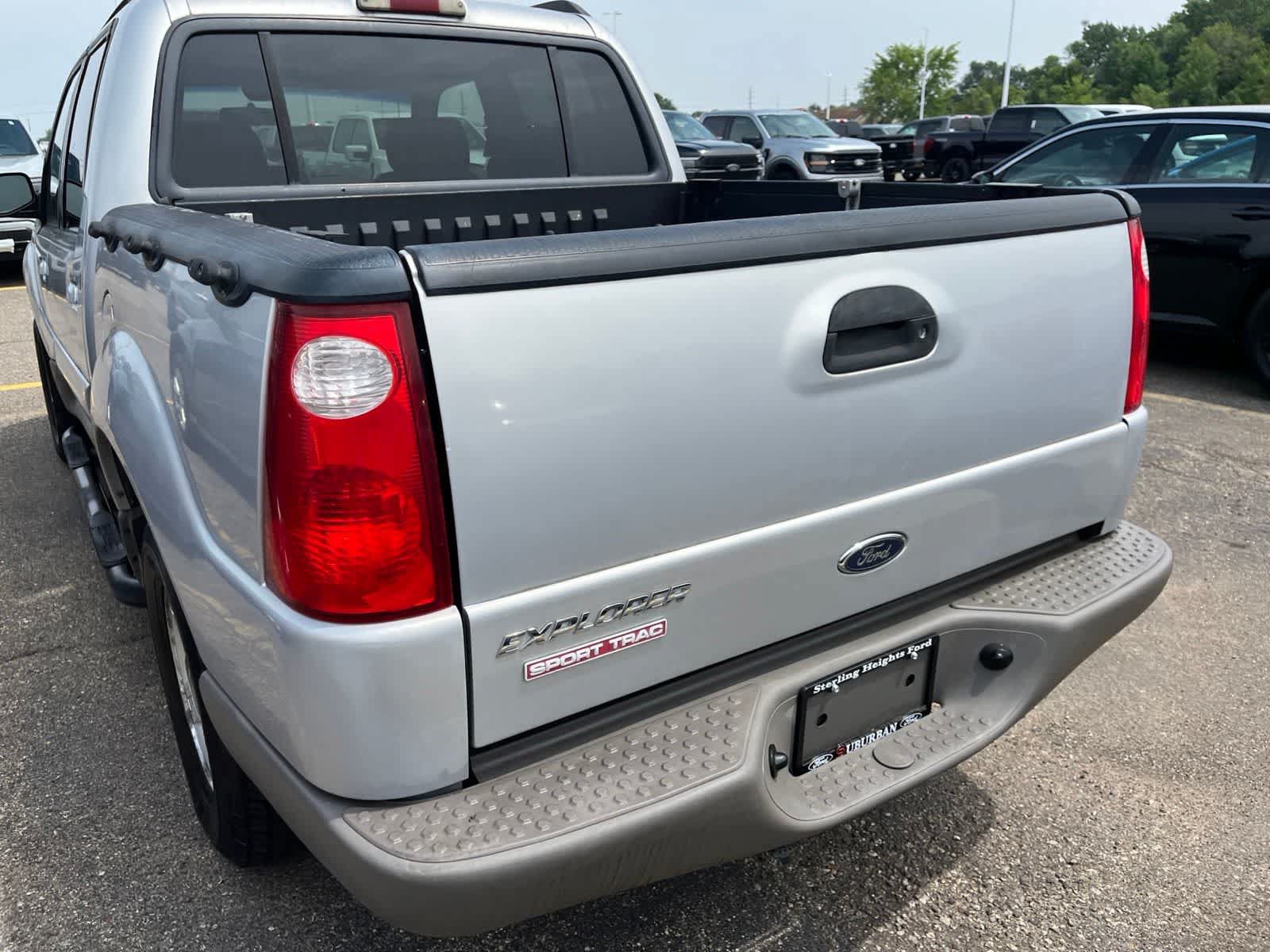 Used 2001 Ford Explorer Sport Trac 4x4 image 13