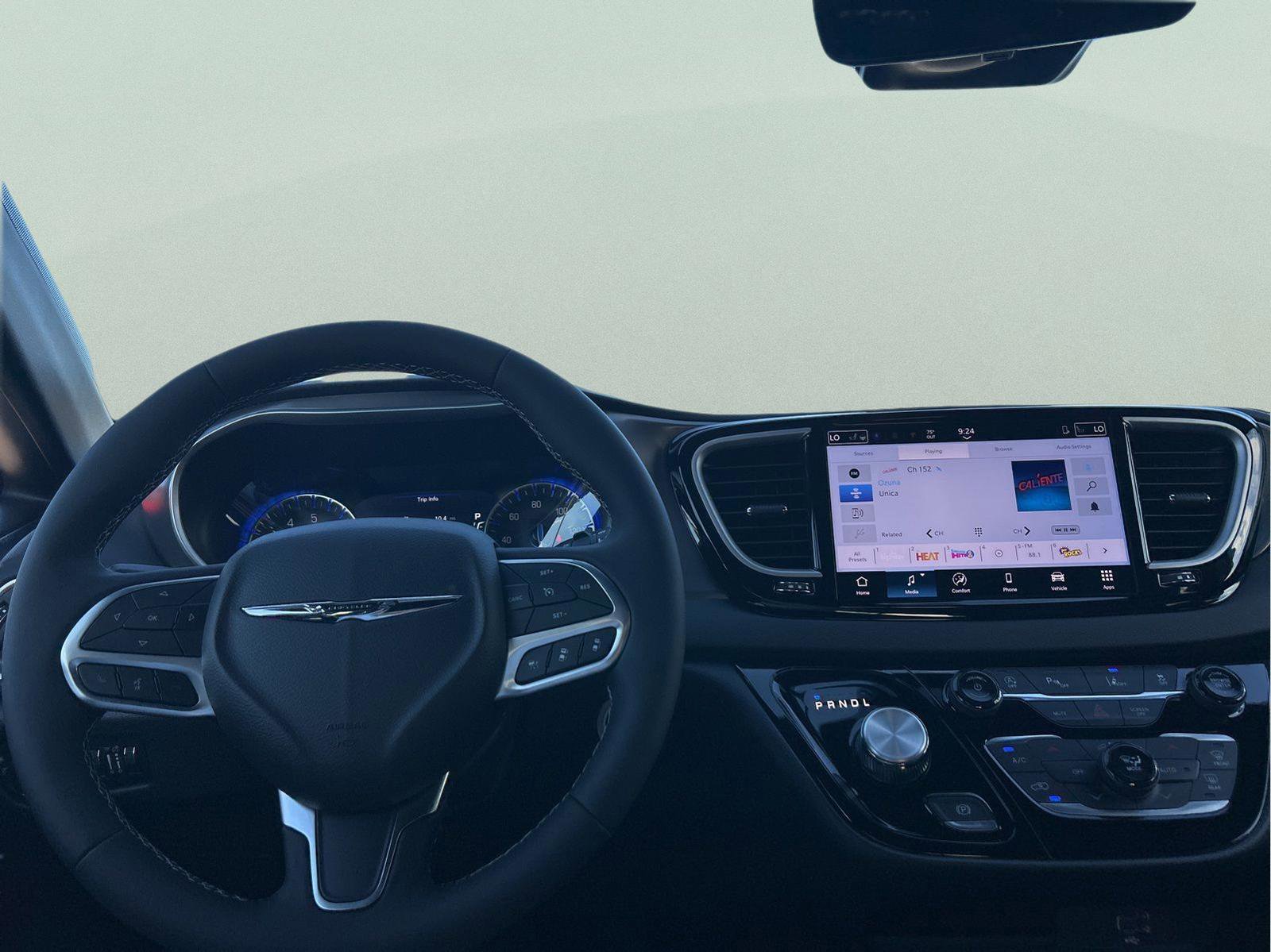 New 2026 Chrysler Voyager LX image 9