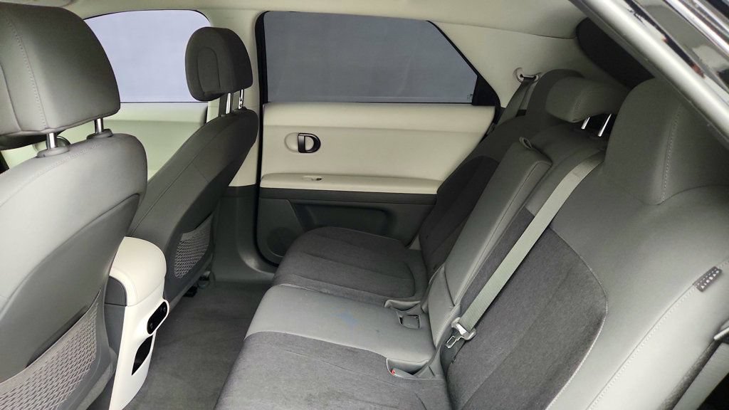 Used 2025 Hyundai Ioniq 5 SE RWD image 20
