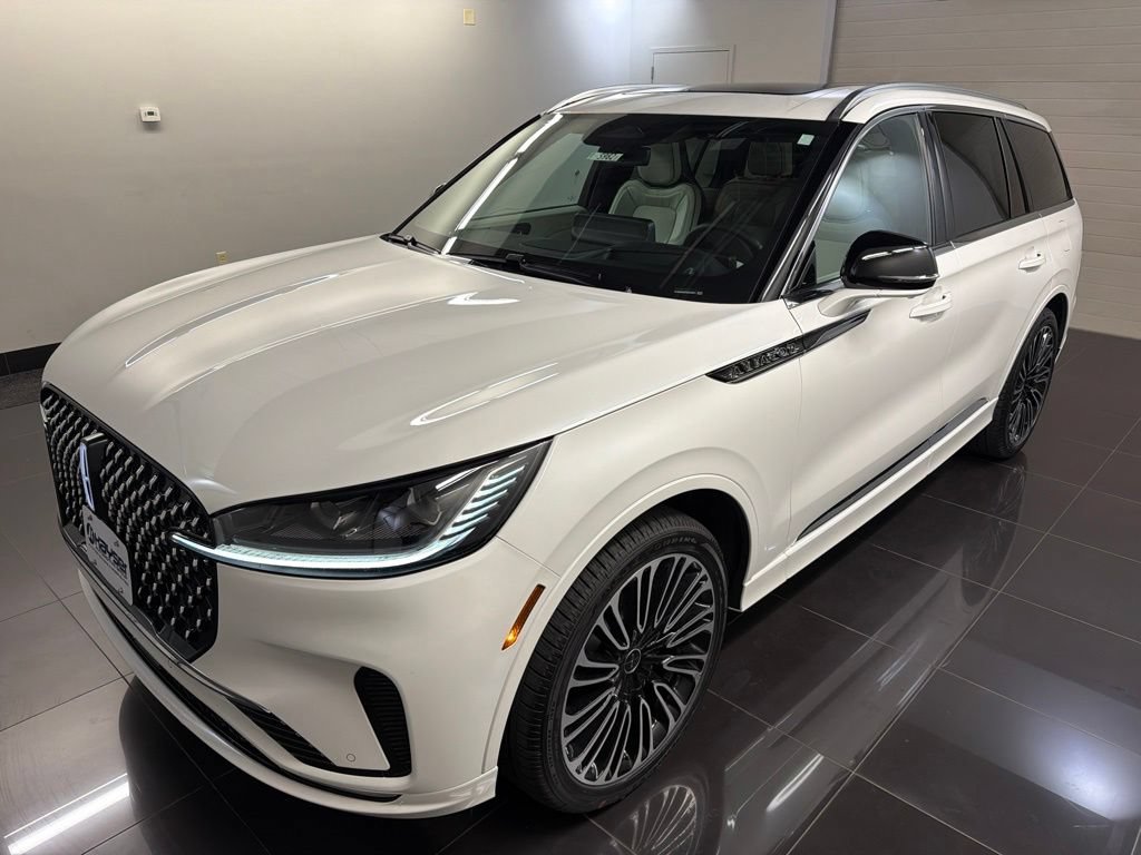 New 2026 Lincoln Aviator Black Label w/ Dynamic Handling Package AWD/4WD image 3