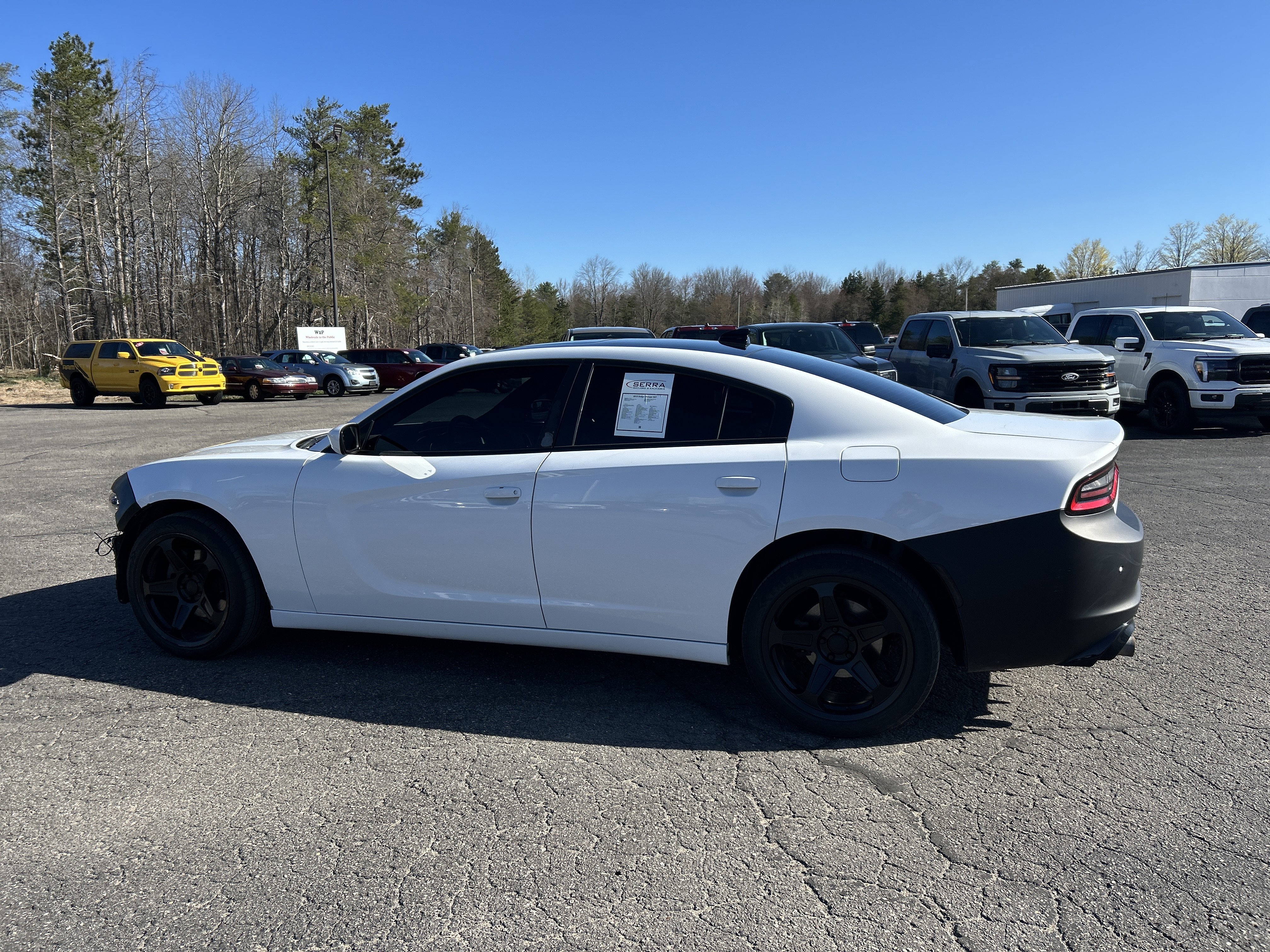Used 2015 Dodge Charger SXT w/ AWD Premium Group image 5