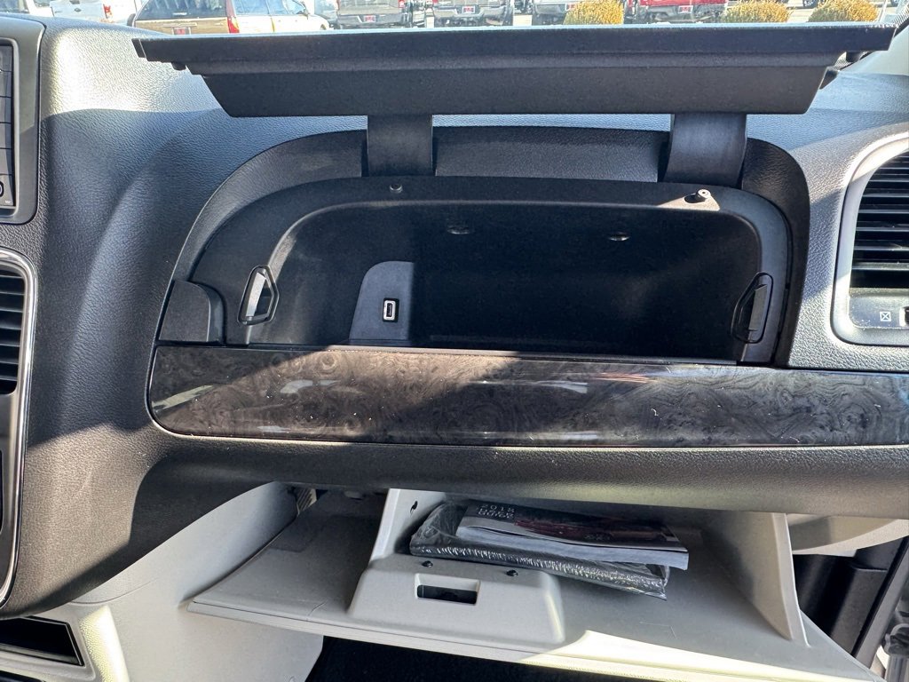 Used 2018 Dodge Grand Caravan SE w/ UConnect Hands-Free Group image 30