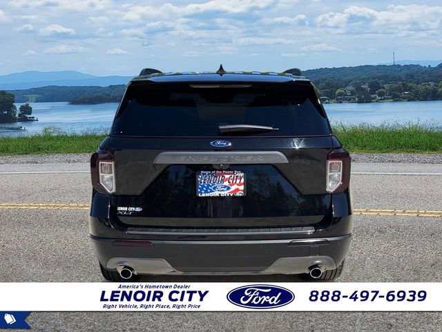 Certified 2021 Ford Explorer XLT w/ Equipment Group 202A RWD image 4