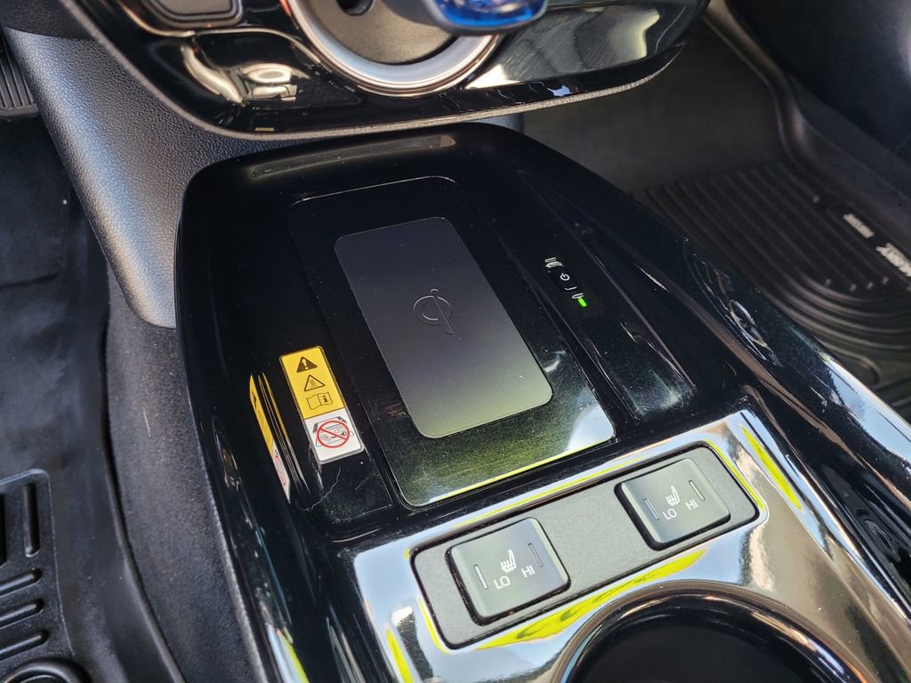 Used 2022 Toyota Prius Prime XLE image 14
