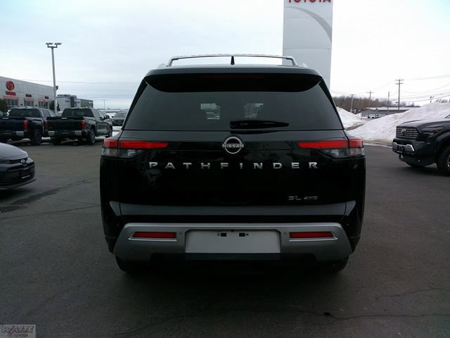 Used 2024 Nissan Pathfinder SL w/ Cargo Package image 3