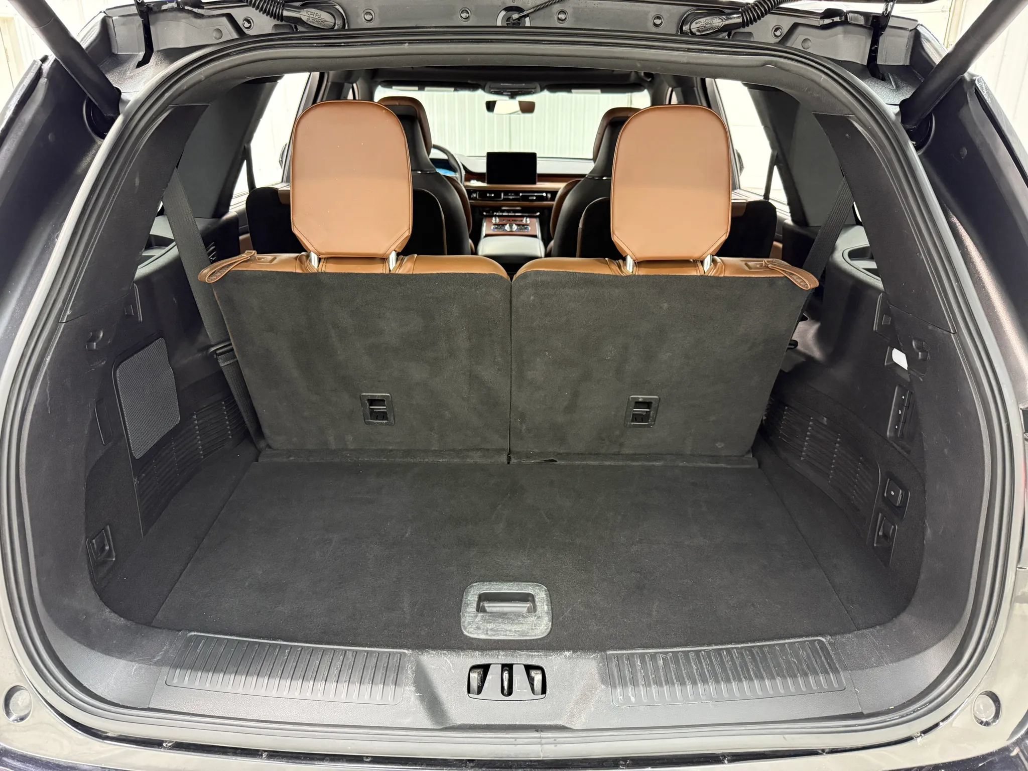 Used 2022 Lincoln Aviator Reserve w/ Equipment Group 201A AWD/4WD image 18