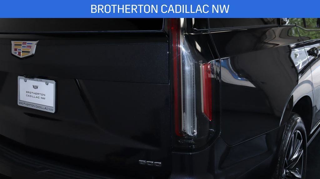 Used 2024 Cadillac Escalade Sport Platinum w/ Heavy-Duty Trailer Package image 14