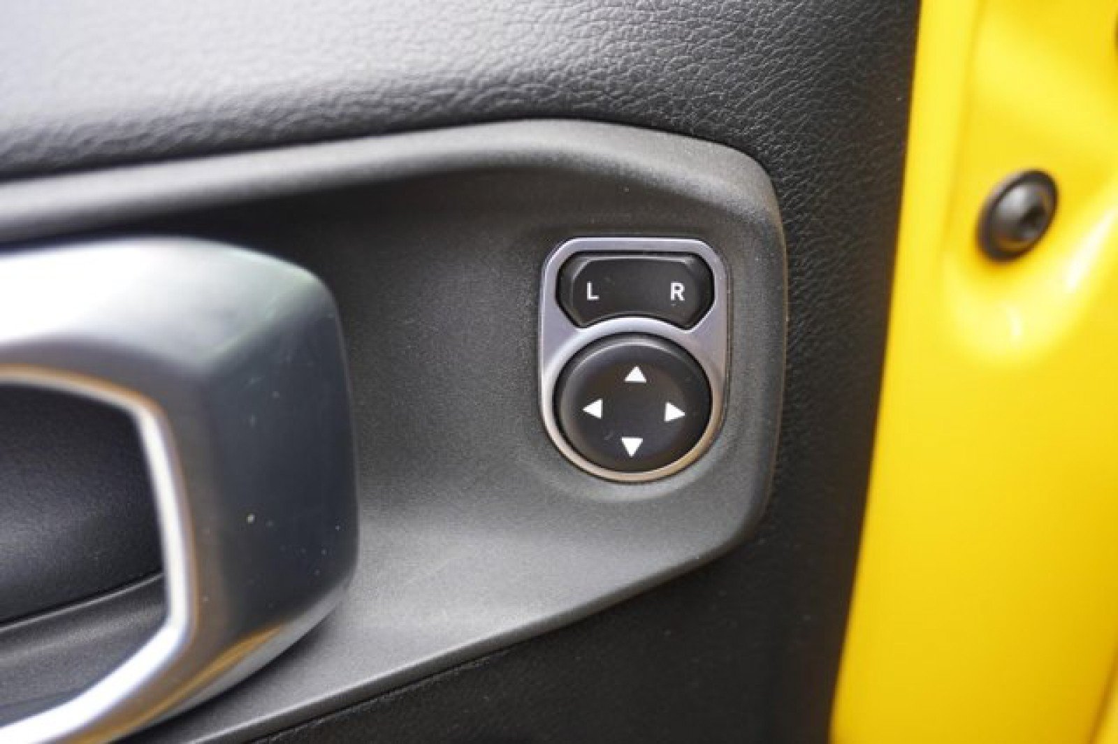 Used 2020 Jeep Wrangler Unlimited Rubicon AWD/4WD image 18