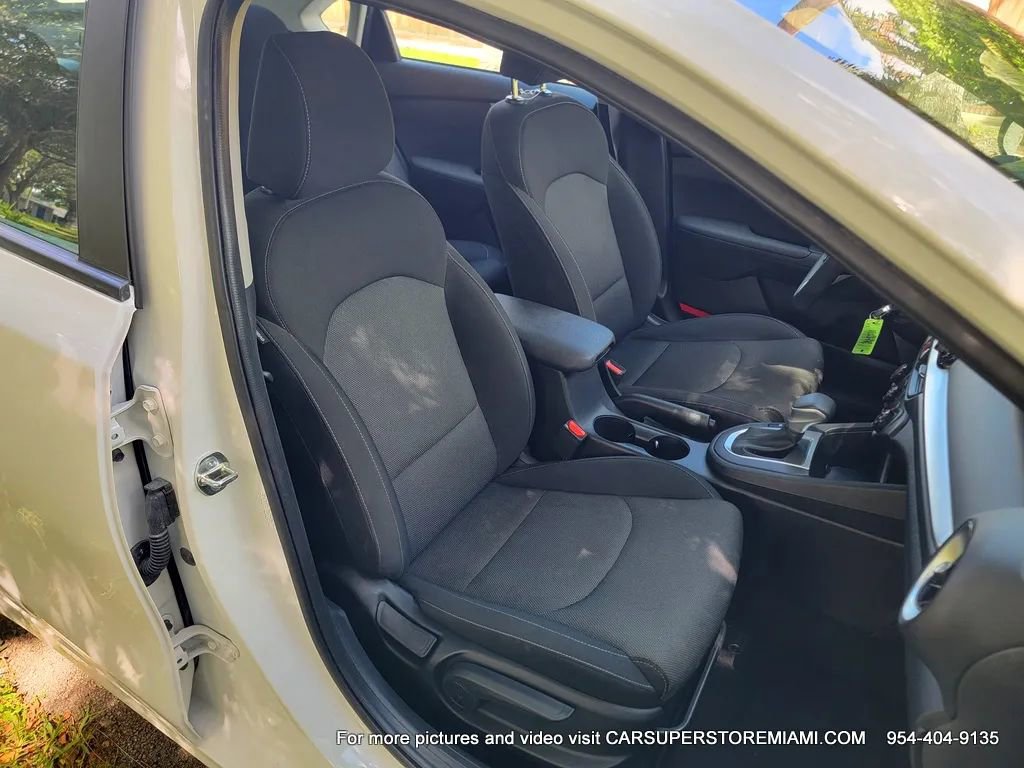 Used 2024 Kia Forte LX FWD image 24