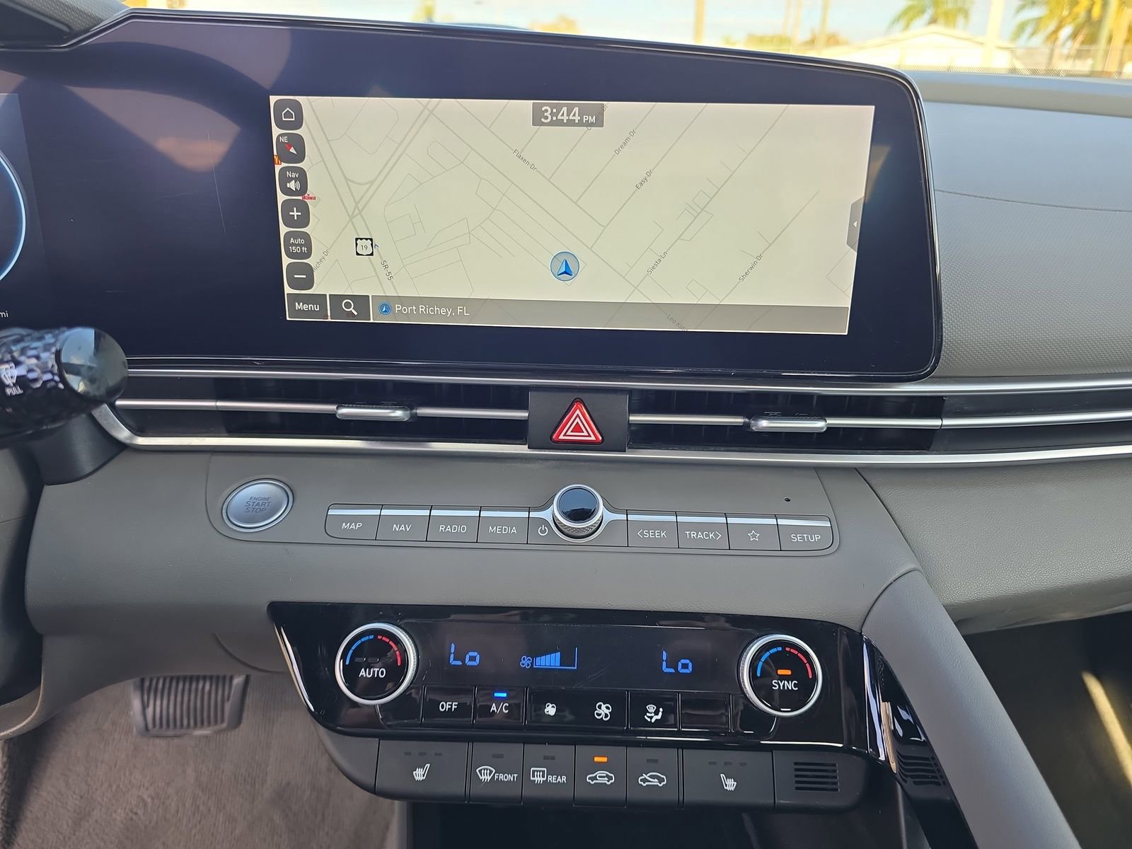 Used 2023 Hyundai Elantra SEL w/ Convenience Package image 16