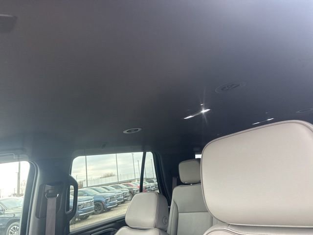 Used 2022 GMC Yukon SLT AWD/4WD image 15