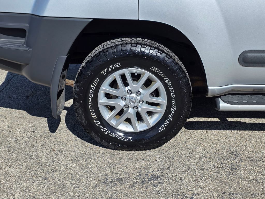 Used 2015 Nissan Xterra S AWD/4WD image 10