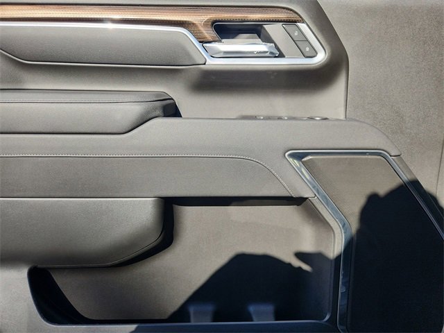 Used 2025 Chevrolet Silverado 2500 LT image 22