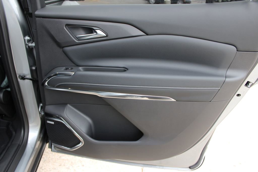 New 2026 Chevrolet Traverse LT w/ Enhanced Driving Package image 25